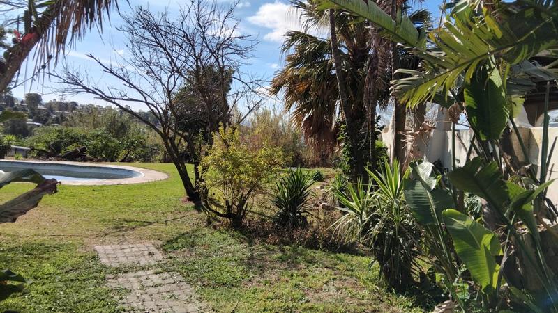 To Let 4 Bedroom Property for Rent in Southernwood Eastern Cape